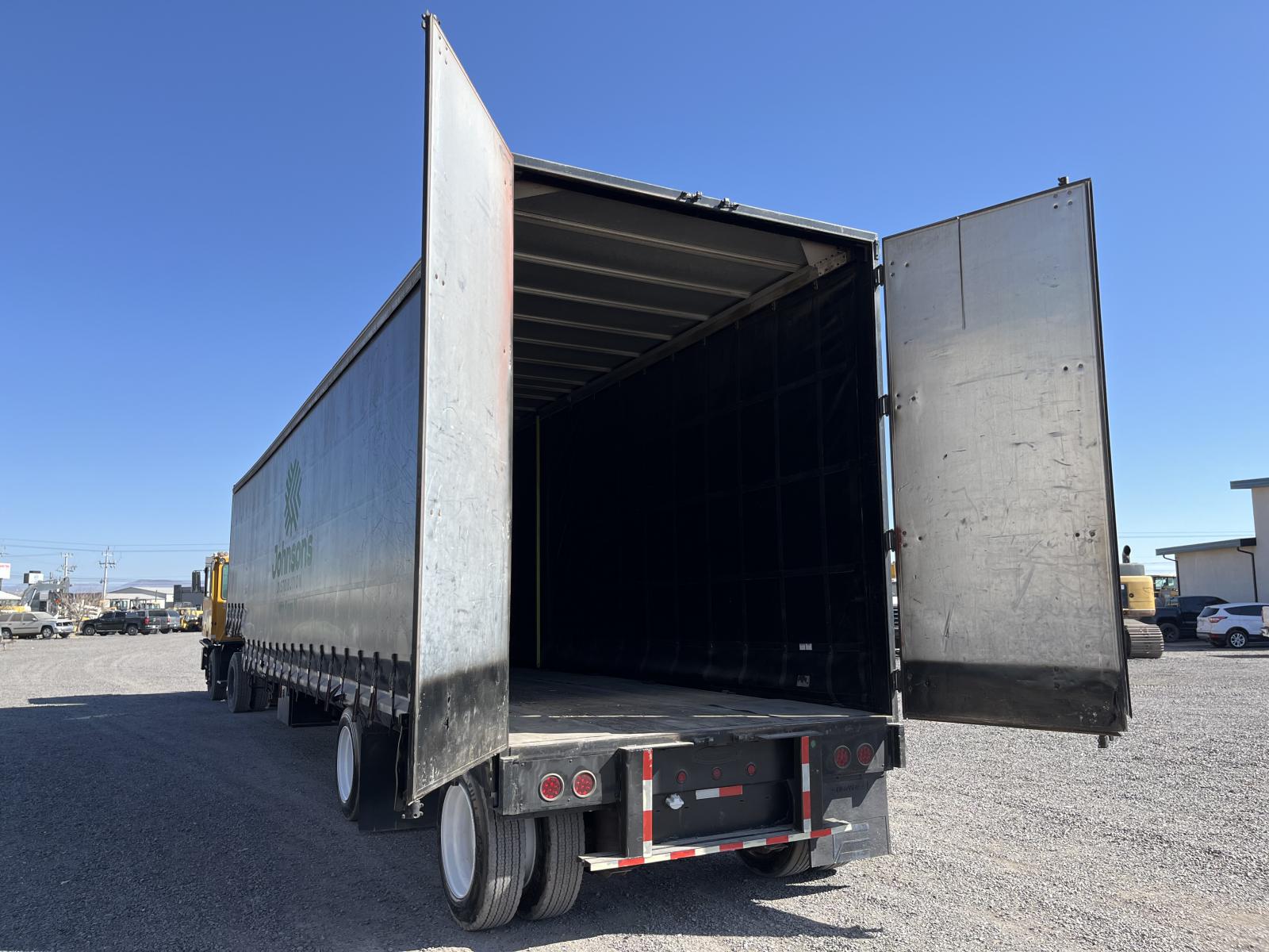 ./imagenes/INVOICE/2019/17946/CURTAIN-SIDE-TRAILER (5).JPG